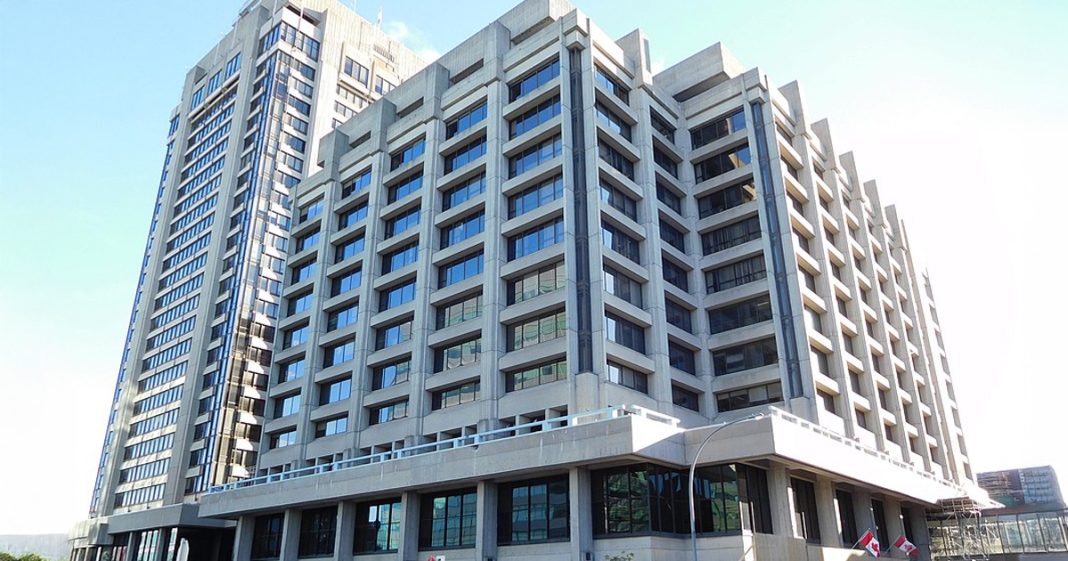 Pour tenir sa promesse électorale, M. Carney doit mettre fin à la dérive bureaucratique de M. Trudeau. Voici comment.