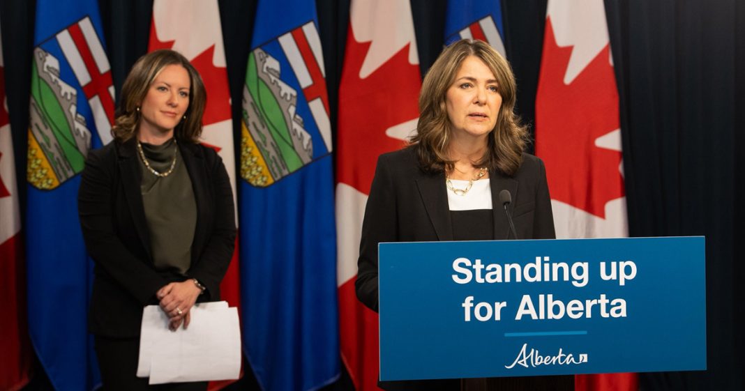 L’Alberta gèle sa taxe carbone industrielle en défiant Ottawa