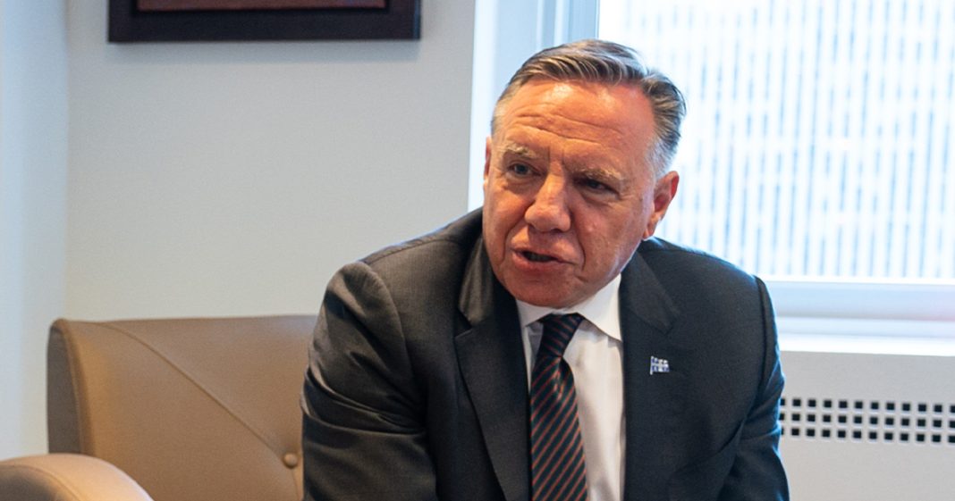 Volte-face à 540 millions : Legault cède encore sous la pression