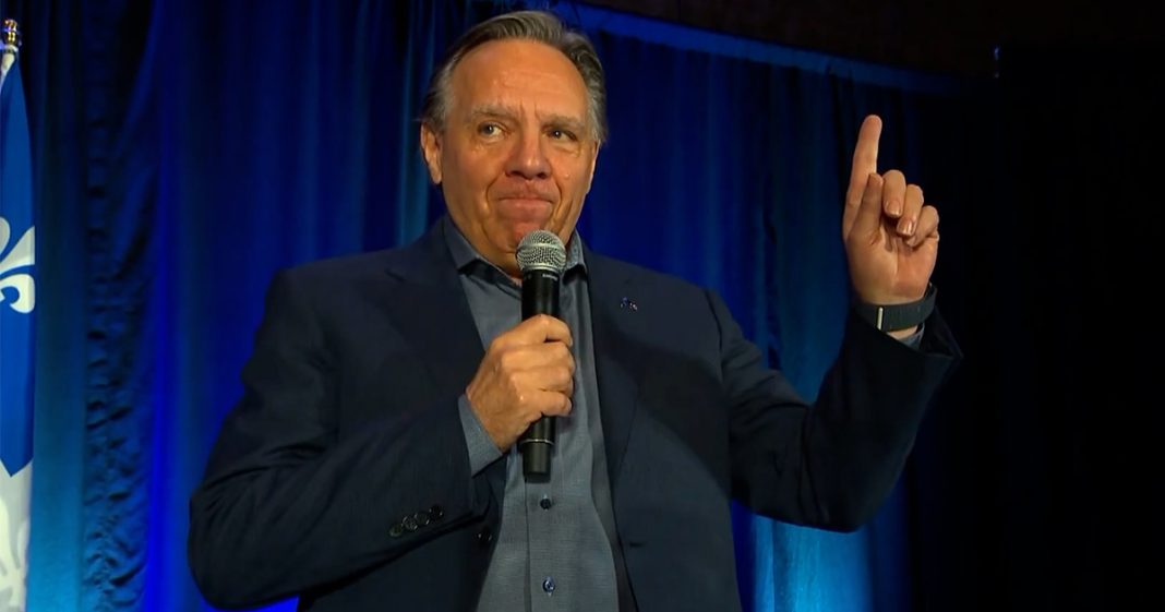 Congrès de la panique : Legault promet ce qu’il refusait depuis 7 ans