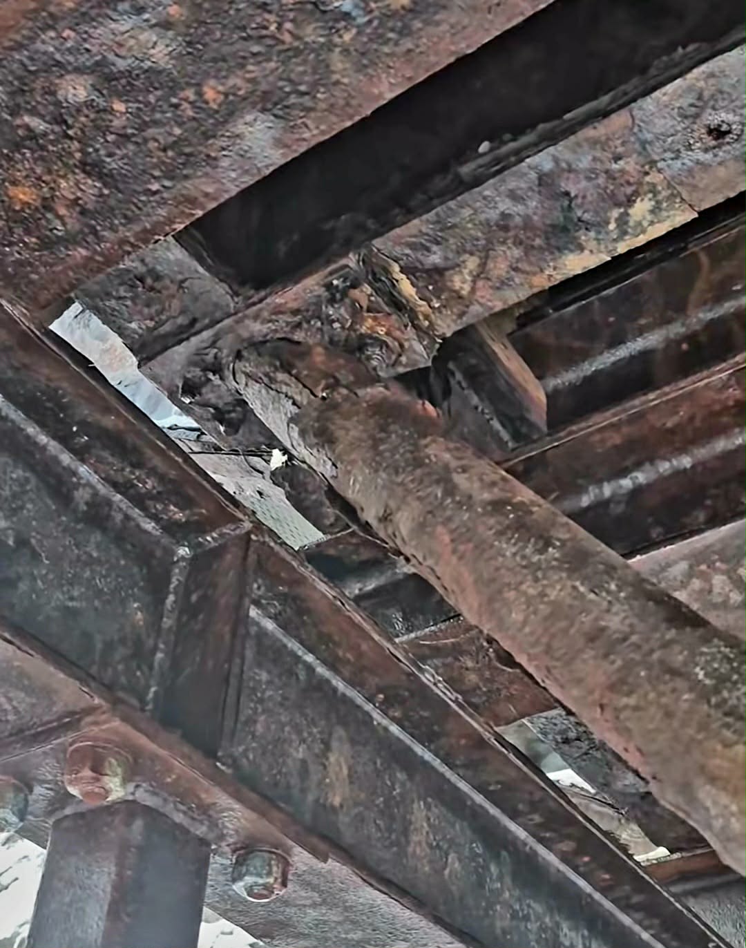 Deux dossiers municipaux qui génèrent plusieurs questions : L’escalier du Faubourg et le règlement sur les poêles à bois Aucune description de photo disponible.