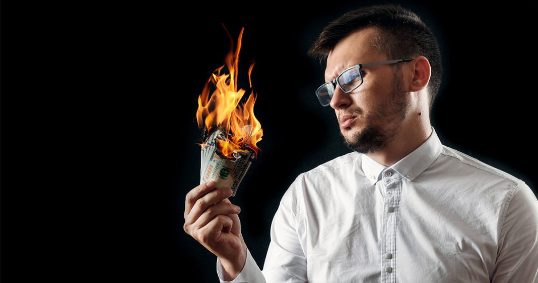 Chantons-le ensemble : le problème, ce ne sont pas les revenus. Le problème, ce sont les dépenses.